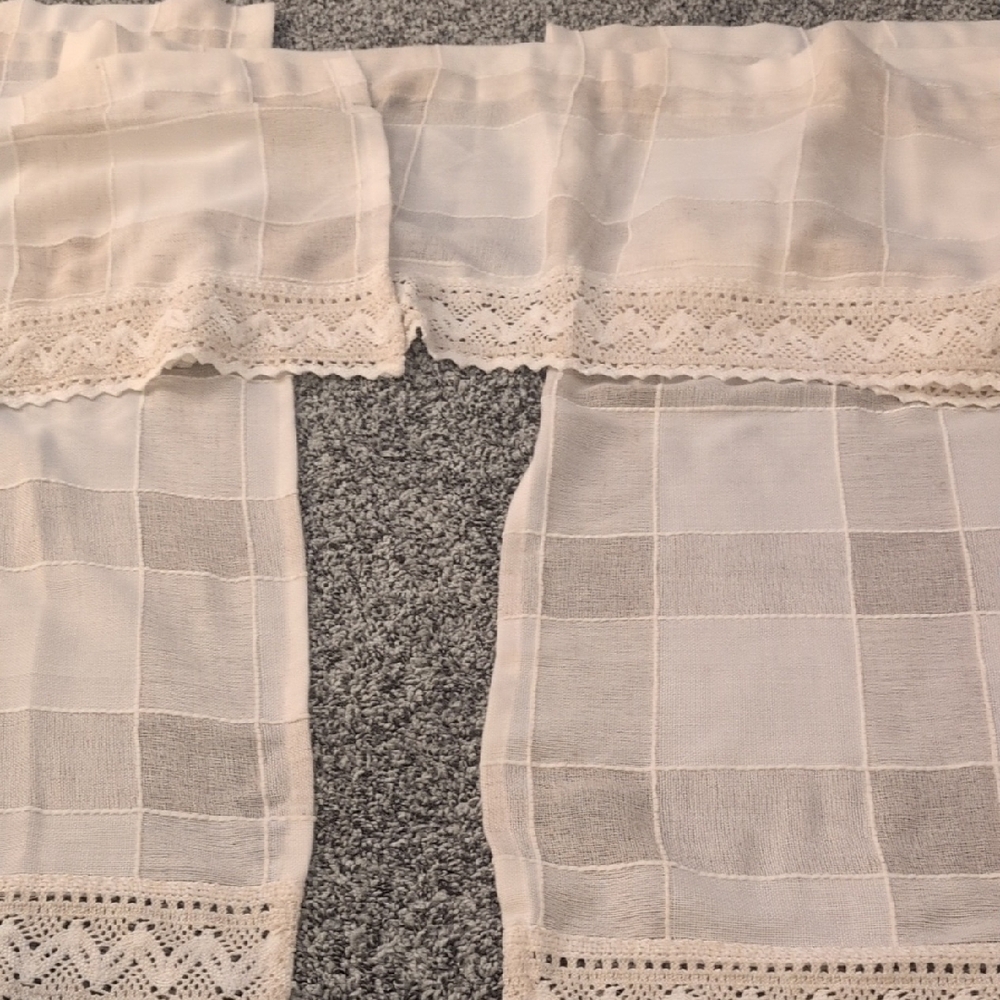 Kitchen Lace Curtains